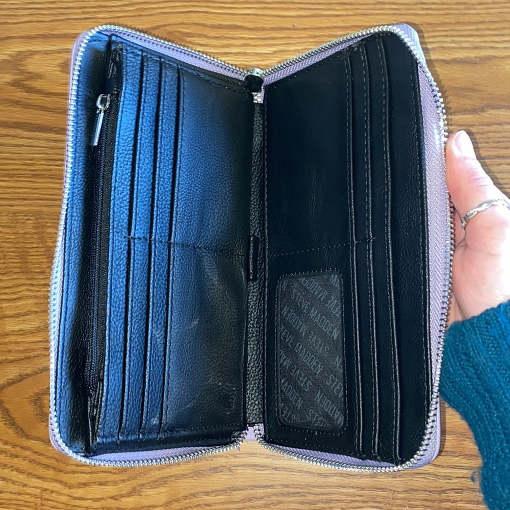 Wallet - Picture 3 of 4